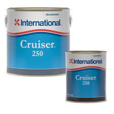 INTERNATIONAL Cruiser 250 Multi-Purpose Antifoul Paint 750ml Black