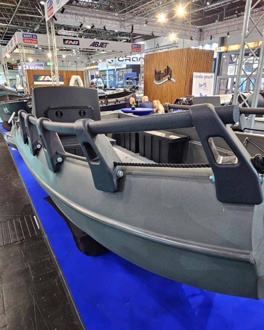 Moulded side rails