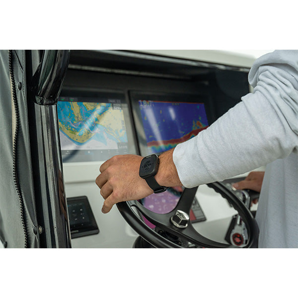 GARMIN OnBoard System - includes GOS 10 hub and MOB tag